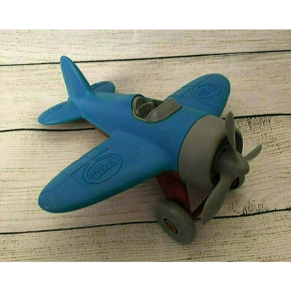 Green toys airplane
